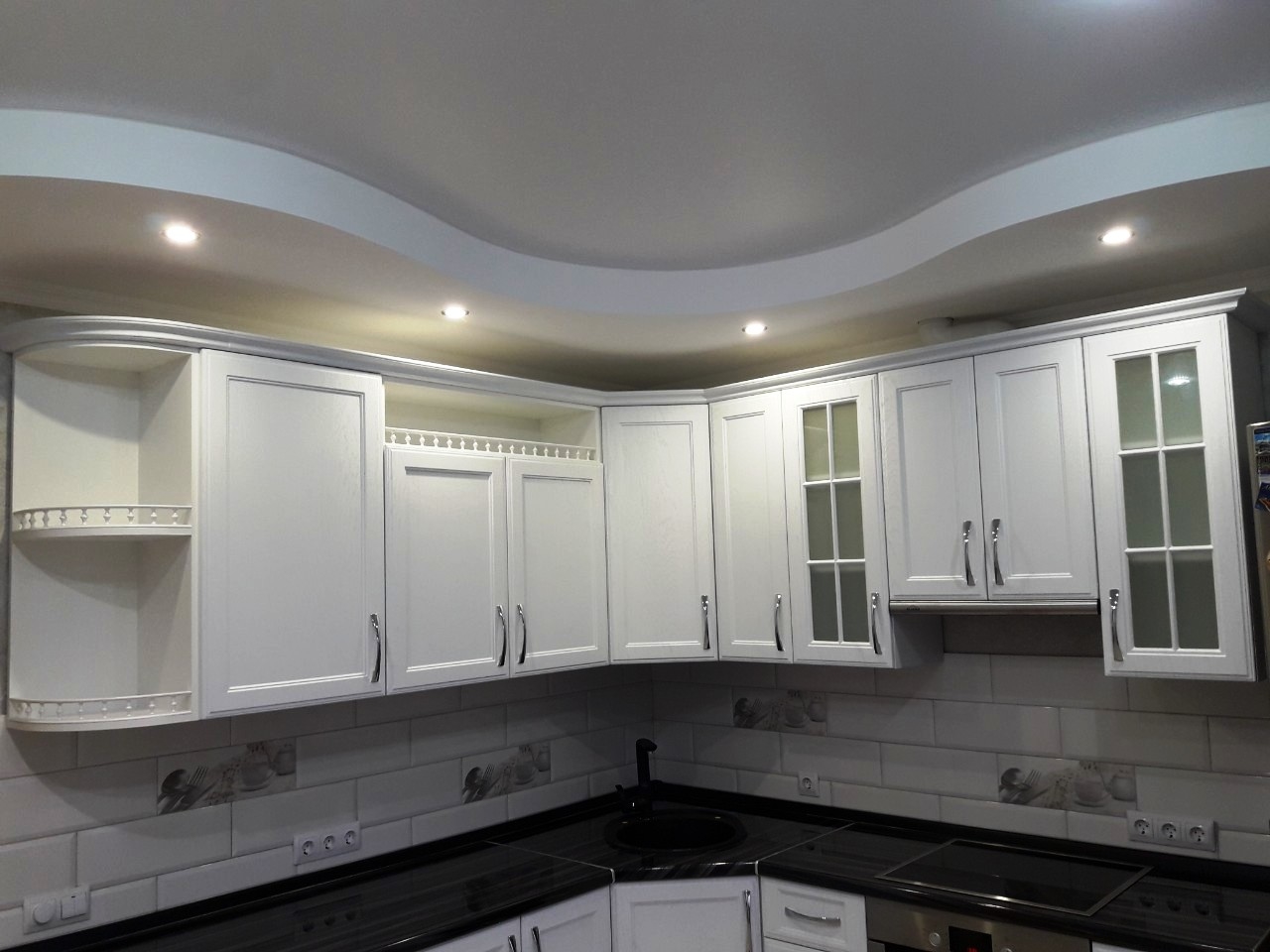 Белый кухонный гарнитур-Кухня МДФ в ПВХ «Модель 540»-фото4